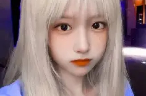 炸裂！司晓迪凌晨甩黑色吊带美照评论区从吃瓜到吐槽吵翻了天