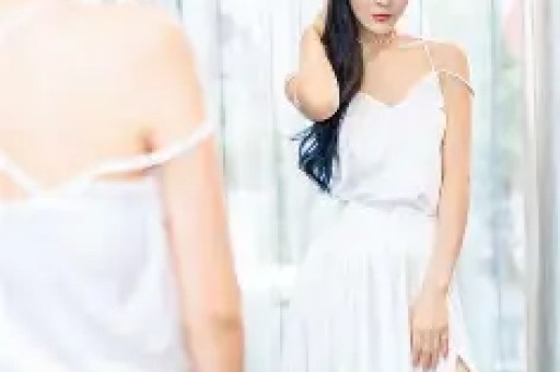 娱乐博主“吃瓜少女张小寒”遭全网封禁背后真相引发热议